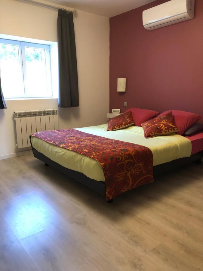 아르비니 La Ferme Du Bonheur B&B 외부 사진