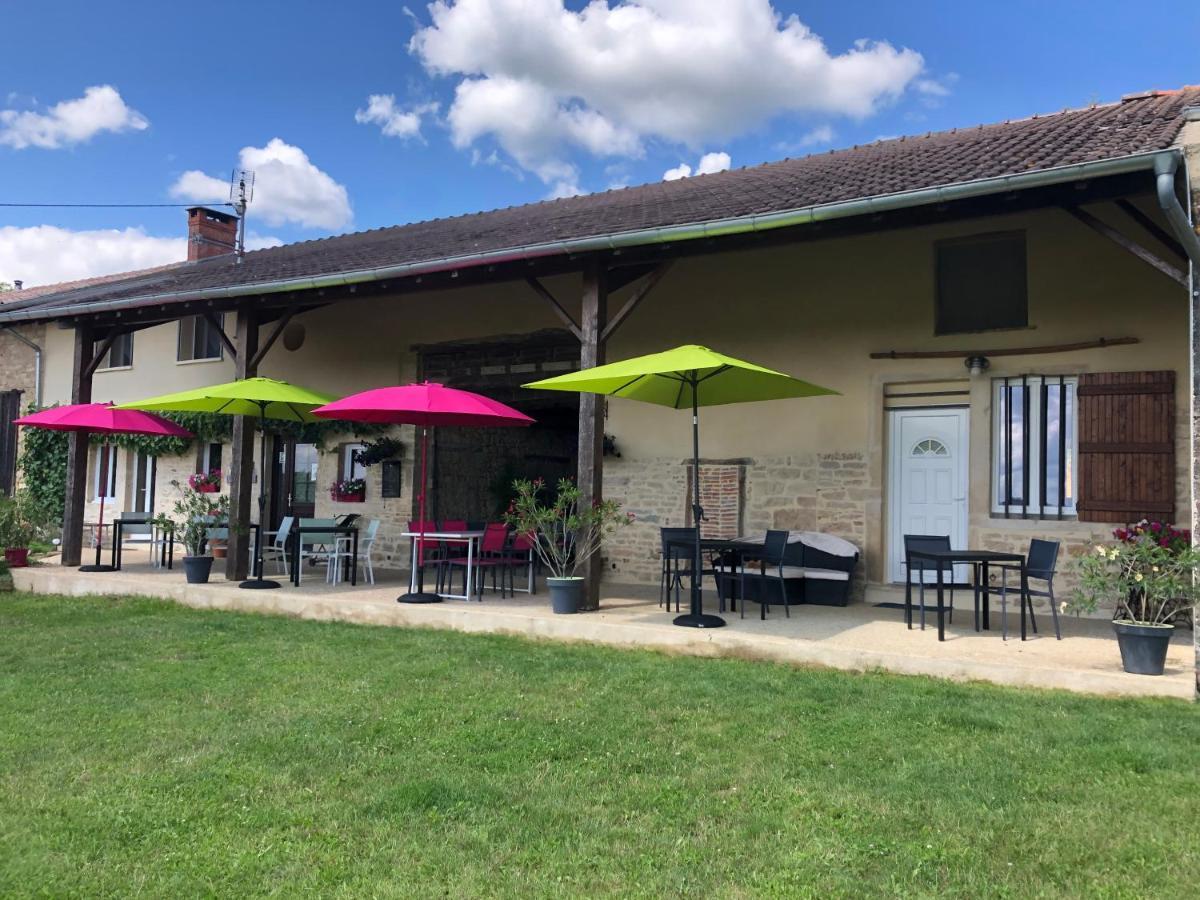 아르비니 La Ferme Du Bonheur B&B 외부 사진
