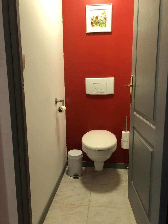 아르비니 La Ferme Du Bonheur B&B 외부 사진