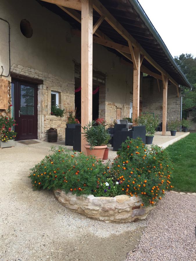 아르비니 La Ferme Du Bonheur B&B 외부 사진
