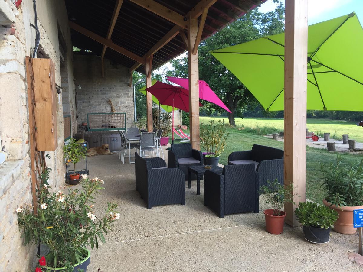 아르비니 La Ferme Du Bonheur B&B 외부 사진